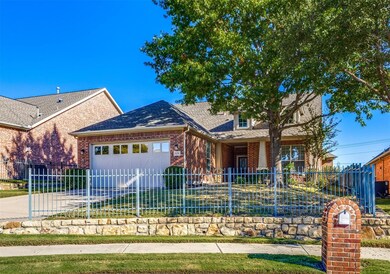 Elevated cul-de-sac lot