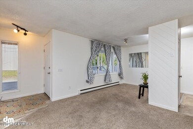 07-Living Room 20210615-DW-9201