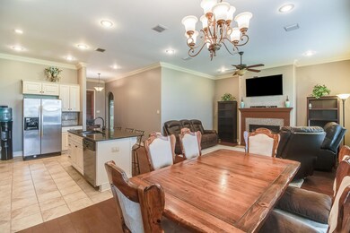 308 Miramar Blvd-6