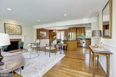 2109 Reynolds St, Falls Church, VA 22043 - photo 3