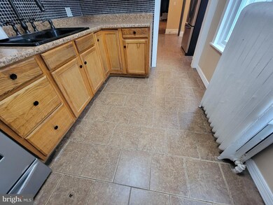 322 S 17 1/2 St, Reading, PA 19602 - photo 5