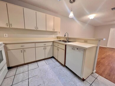 5330 Elmhurst Rd unit G, West Palm Beach, FL 33417 - photo 4