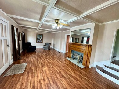 433 High St, Spencer, WV 25276 - photo 4