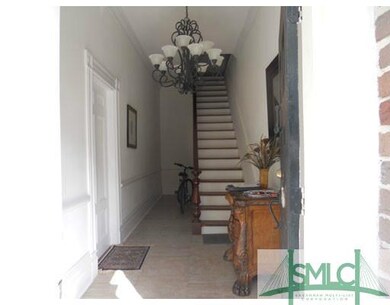 210 W Harris St, Savannah, GA 31401 - photo 2