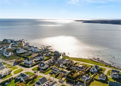 112 Esplanade, Middletown, RI 02842 - photo 3