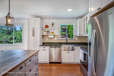 07_50_Riversedge_Basalt_81621007_mls