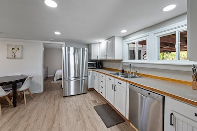 188 Stratton Rd, Rutland, VT 05701 - photo 4