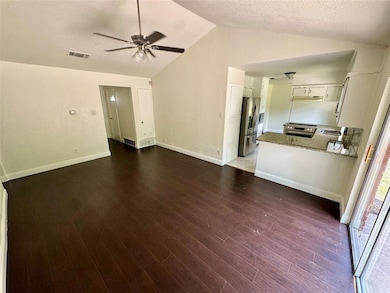 6513 Vega Dr, Fort Worth, TX 76133 - photo 5