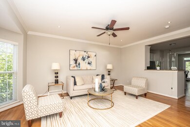 2558 Banshire Dr, Herndon, VA 20171 - photo 7