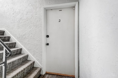 6159 Ridge Ave, Cincinnati, OH 45213 - photo 5