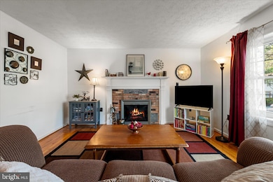 126 Warren Cir, Stephens City, VA 22655 - photo 2