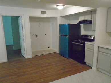 9898 Club Creek Dr unit 1817, Houston, TX 77036 - photo 7