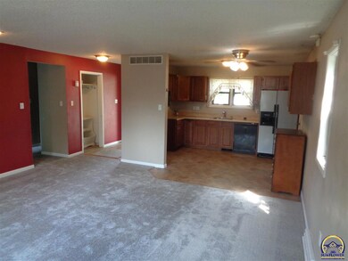 1901 SW 66th St, Topeka, KS 66619 - photo 3