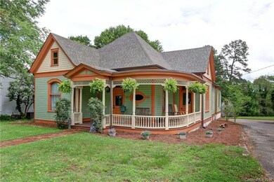 409 S Race St, Statesville, NC 28677 - photo 2