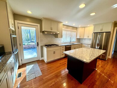 245 E Cedar Dr, Hatfield, KY 41514 - photo 6