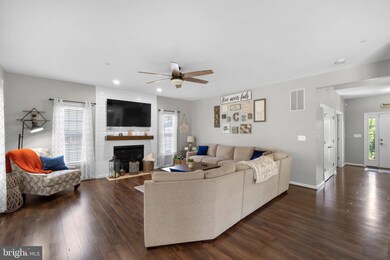 830 Becky Dr, Sykesville, MD 21784 - photo 7