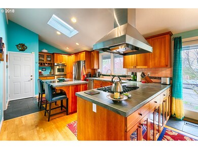 19110 Suncrest Dr, West Linn, OR 97068 - photo 4