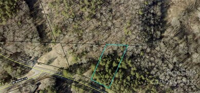 Large lot. Estimated property lines.