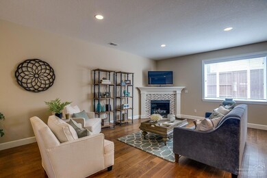 20583 SE Cameron Ave, Bend, OR 97702 - photo 6