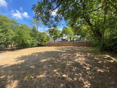 901 Highland Dr, Grand Prairie, TX 75051 - photo 4