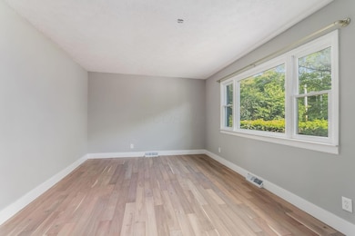 006_2943_Y 2119 Greenlawn-007