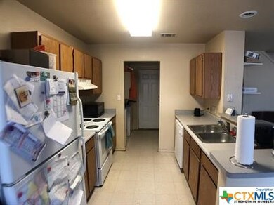 822 Sagewood Trail unit 822, San Marcos, TX 78666 - photo 4