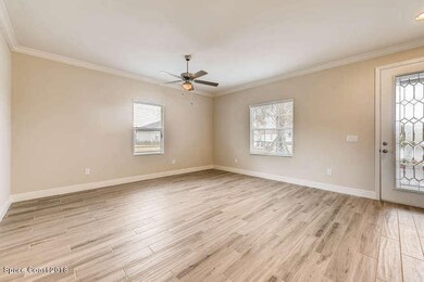 Maplewood B-small-006-5-Family Room-666x