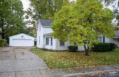 707 W 8th St, Marysville, OH 43040 - photo 2