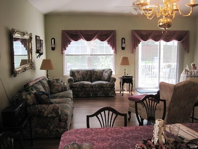 2679 Terrwood Dr W unit 182, Macungie, PA 18062 - photo 4