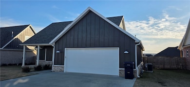 941 Petit Jean St, Prairie Grove, AR 72753 - photo 2