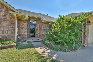 628 Madeline Ln, Moore, OK 73160 - photo 4