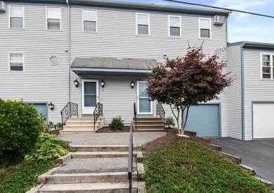 565 Quaker Ln unit 56, West Warwick, RI 02893 - photo 3