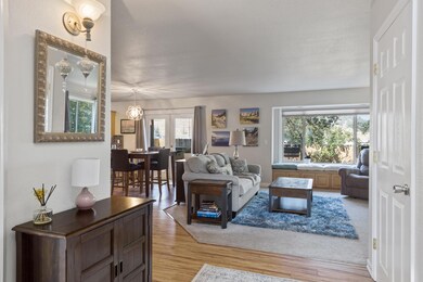 442 NE Alpenview Ln, Bend, OR 97701 - photo 3