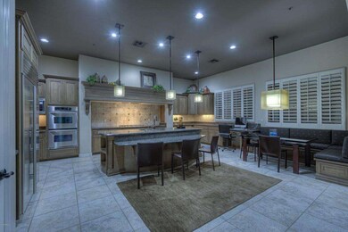 005_Kitchen and Casual Dining