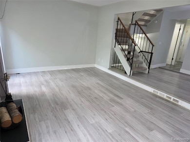 1812 Brentwood Dr unit Suite 100, Troy, MI 48098 - photo 5