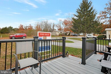 1570 Palm Springs Dr, Chambersburg, PA 17202 - photo 2