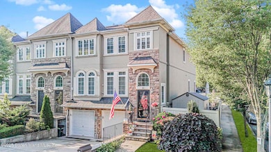 104 Presentation Cir, Staten Island, NY 10312 - photo 2