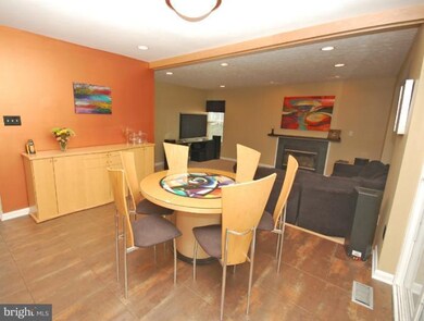 6987 Newberry Dr, Columbia, MD 21044 - photo 6