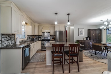 112 Sabra Ct, Saint Paul, MN 55124 - photo 5