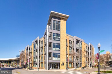 525 Water St SW unit 417, Washington, DC 20024 - photo 2