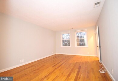 3551 S Stafford St unit B2, Arlington, VA 22206 - photo 2