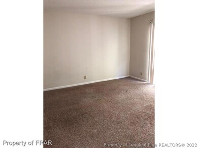 2696 Brigadoon Ln, Fayetteville, NC 28305 - photo 6