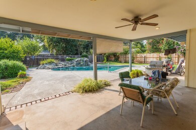 3728SuzanneWay-MLS-24
