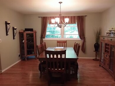 4311 Buckingham Dr, Schenectady, NY 12304 - photo 4