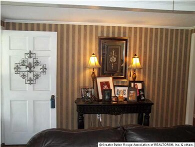 13111 Devall Rd, Baton Rouge, LA 70818 - photo 2