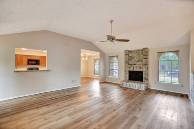 1312 Frontier Ln, Friendswood, TX 77546 - photo 5