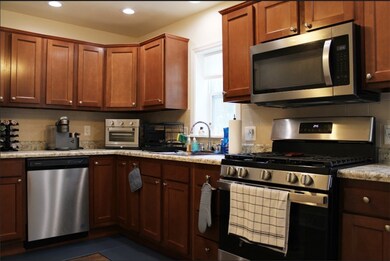 157 E College St, Canonsburg, PA 15317 - photo 2