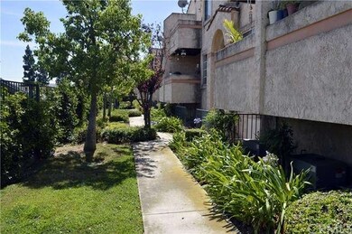 Walk way