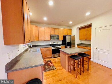 9122 Marlove Oaks Ln, Owings Mills, MD 21117 - photo 5