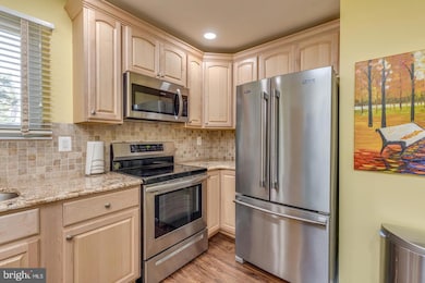 0 B12 1475 Mount Holly Rd B12 unit B12, Edgewater Park, NJ 08010 - photo 5